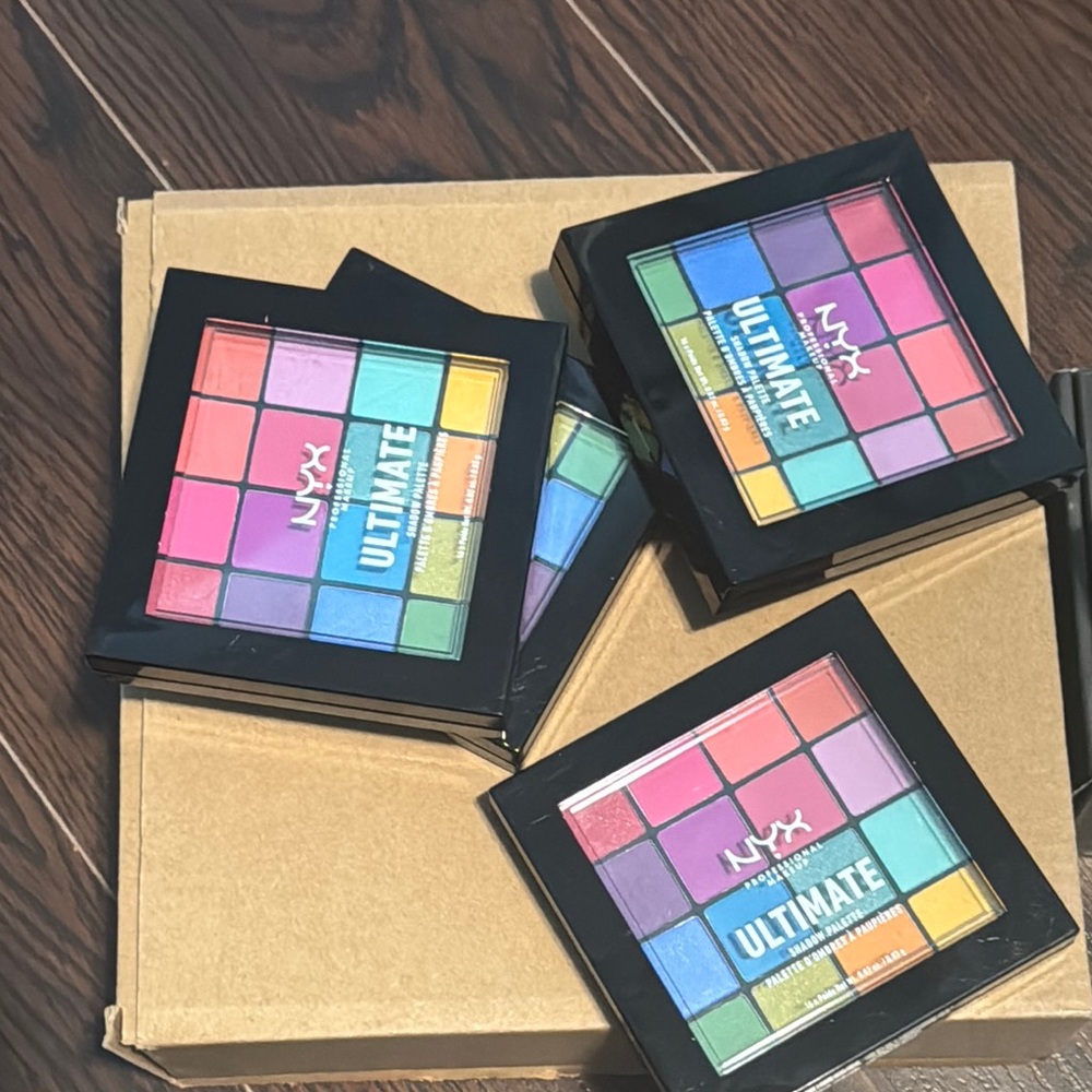 NYX Pink and Blue Eyeshadow Palette Vibrant Colors